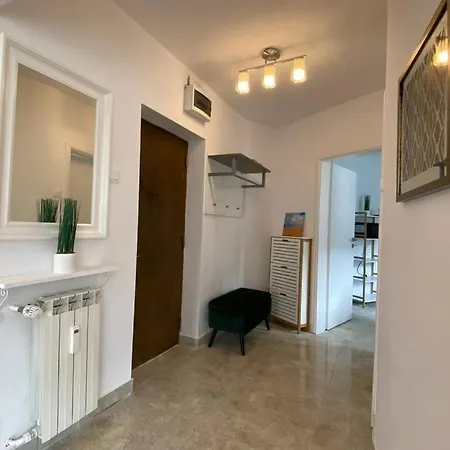 New Luxury Flat In Front Of The Parliament At Unirii شقة