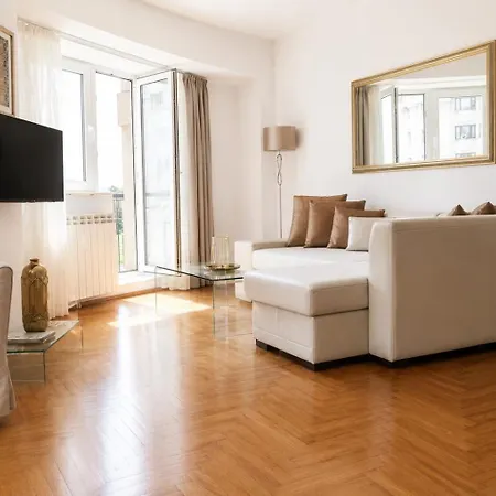 New Luxury Flat In Front Of The Parliament At Unirii *
