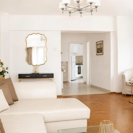New Luxury Flat In Front Of The Parliament At Unirii * 부쿠레슈티