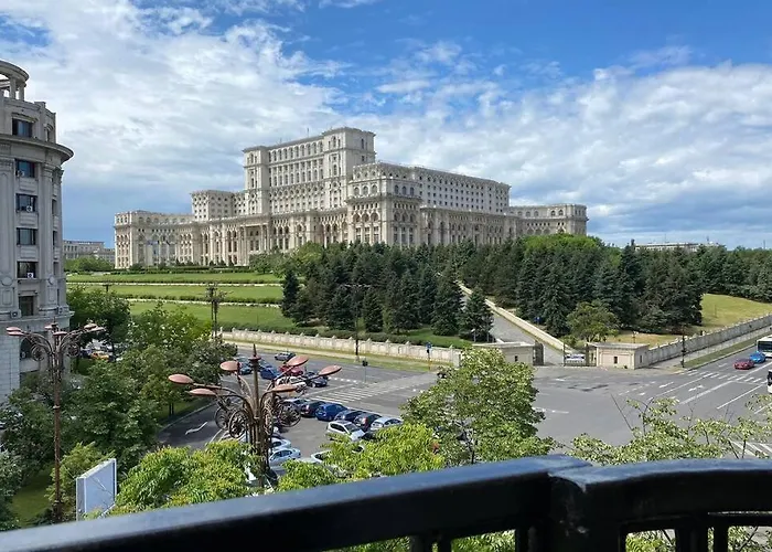 New Luxury Flat In Front Of The Parliament At Unirii