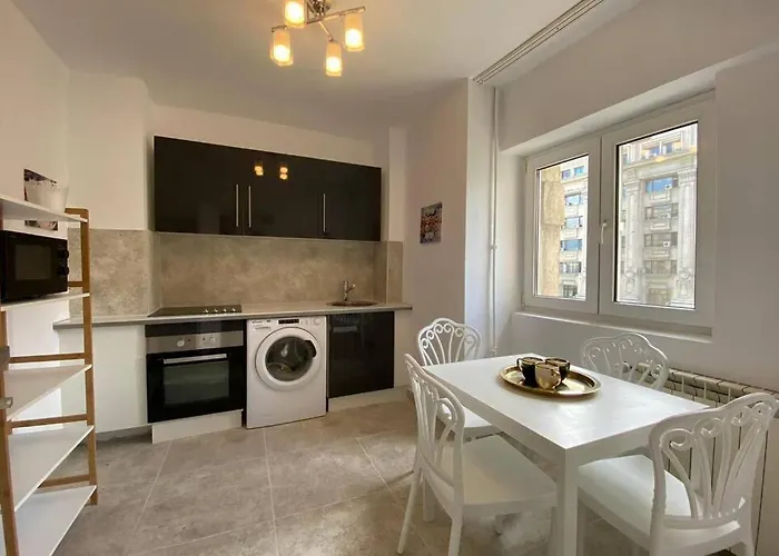 Апартаменти New Luxury Flat In Front Of The Parliament At Unirii *